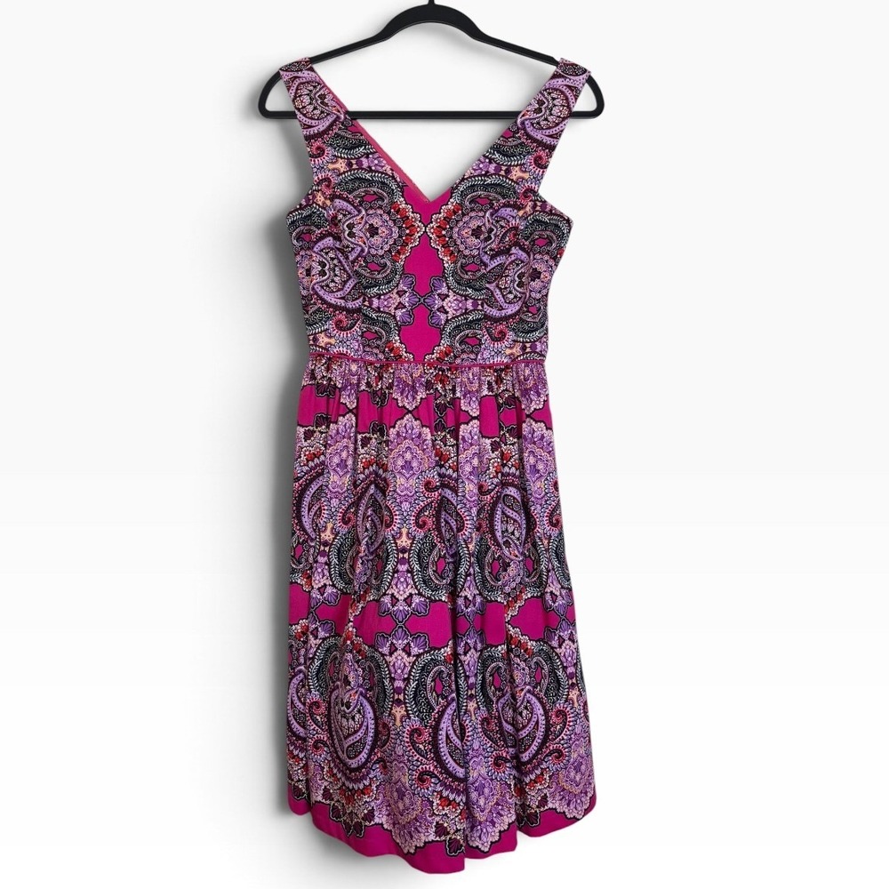 Maggy London Pink Paisley V-Neck Sleeveless Fit and Flare Dress Sz 4 Artsy Boho